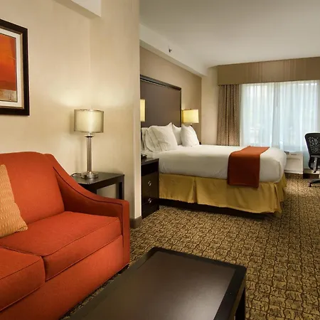 Holiday Inn Express & Suites Alexandria - Fort Belvoir By Ihg-2